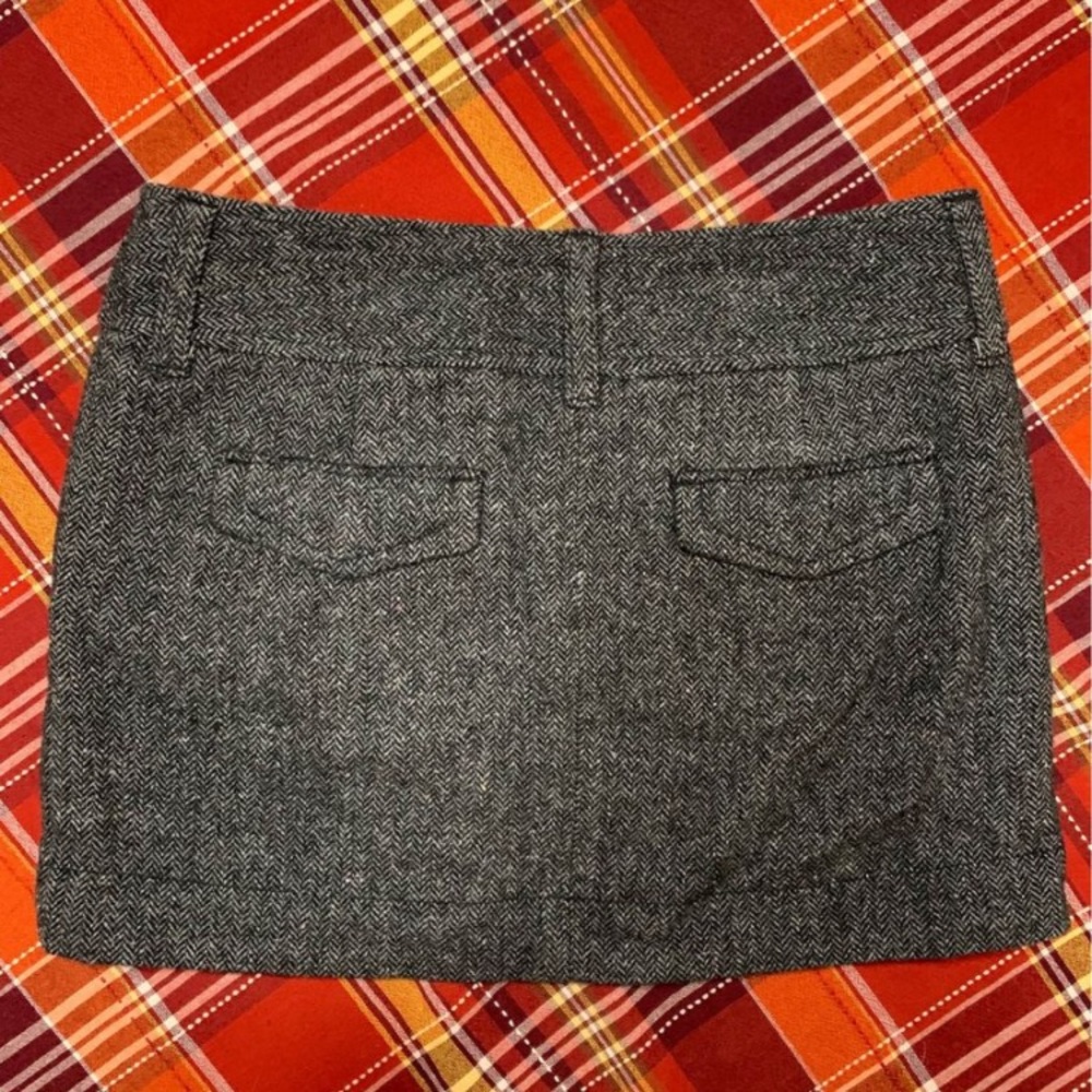 NWT American Eagle wool short skirt Size 2 - Picture 2 of 4